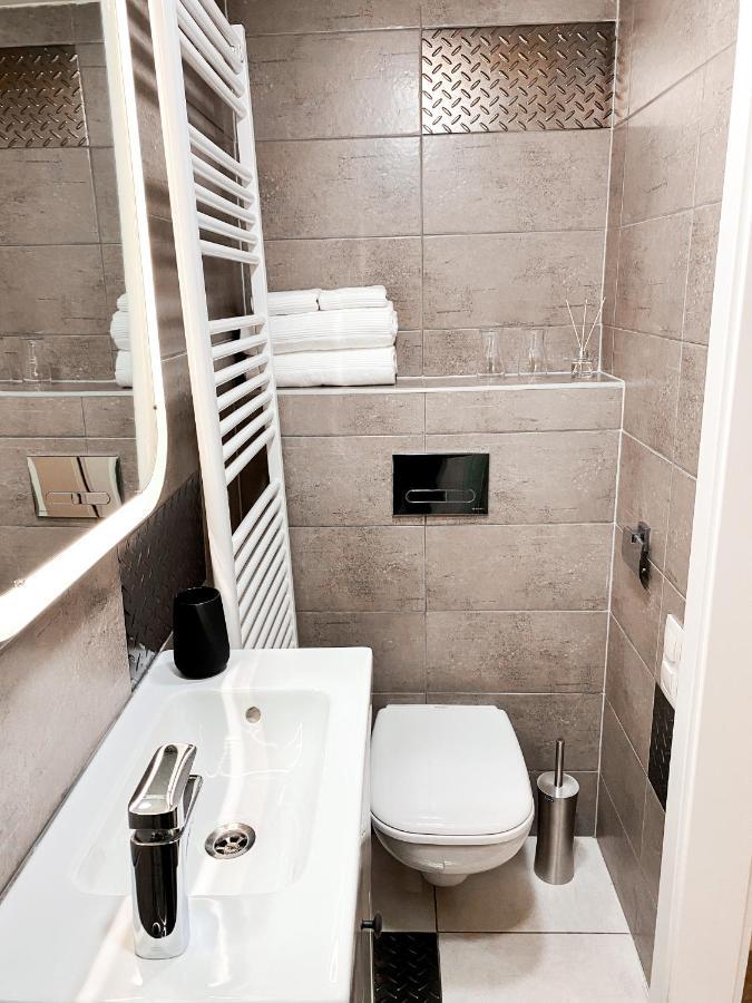 Apartment In The Middle Of Christmas Market Budapest Ngoại thất bức ảnh
